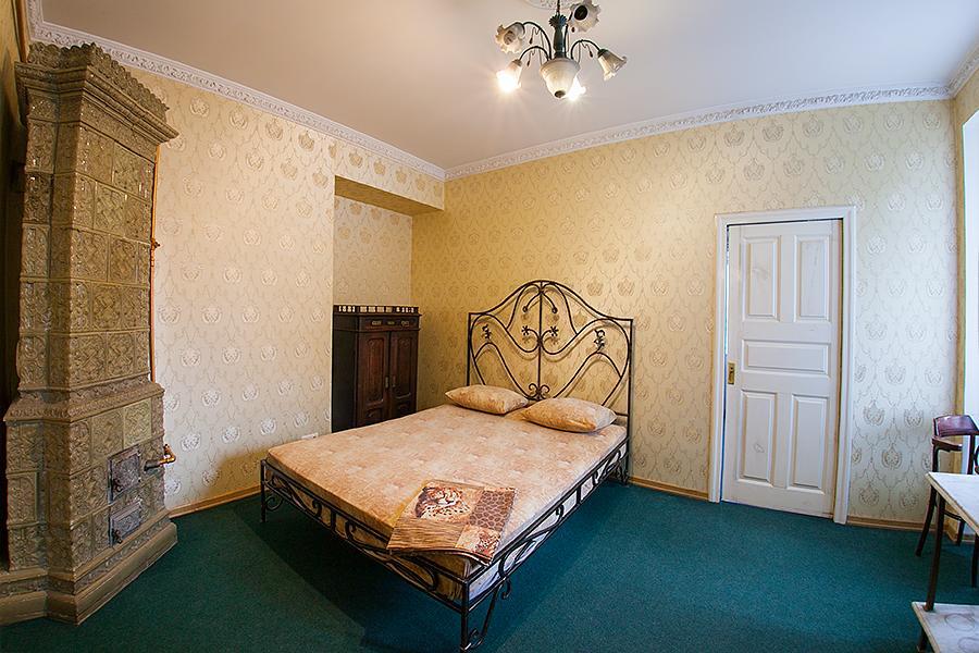 Historic Apartment Near Rynor Square Lviv Eksteriør billede